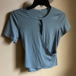 Lululemon $64 round trip wrap shirt top Blue cast sz 2 XXS